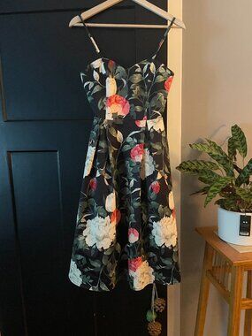 NWOT XS Boutique 1861 Floral Dress, Sweetheart Neckline